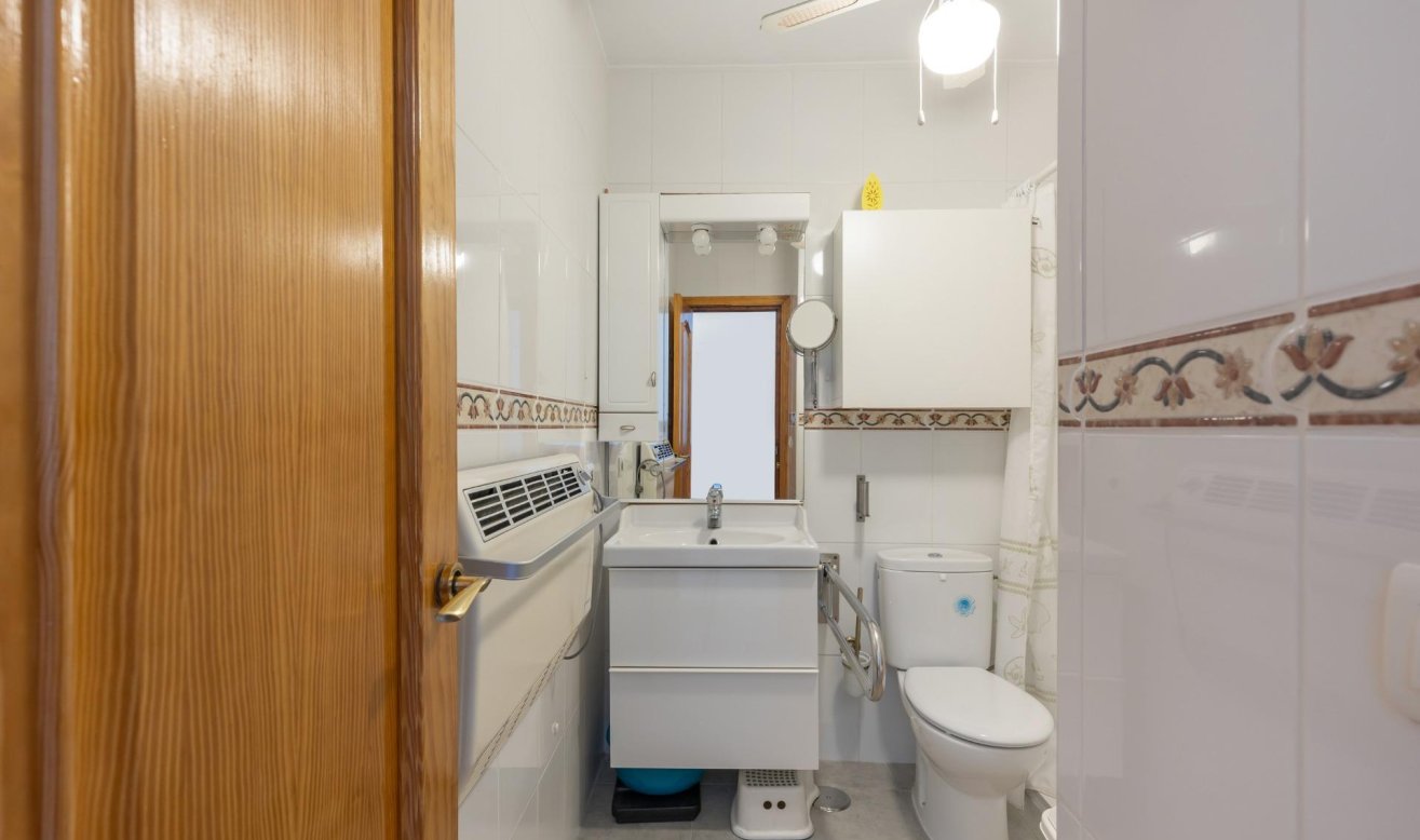 Resale - Bungalow - Torrevieja - El chaparral