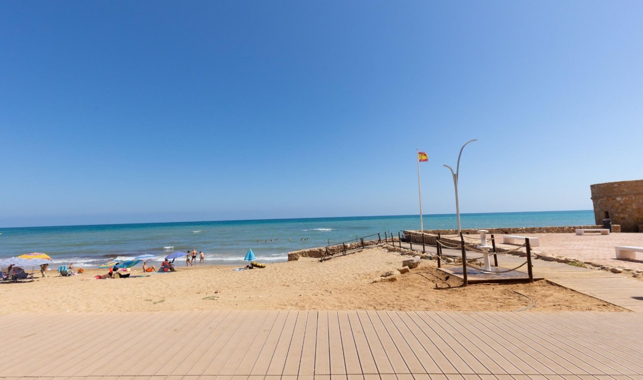 Reventa - Flat - Torrevieja - La Mata pueblo