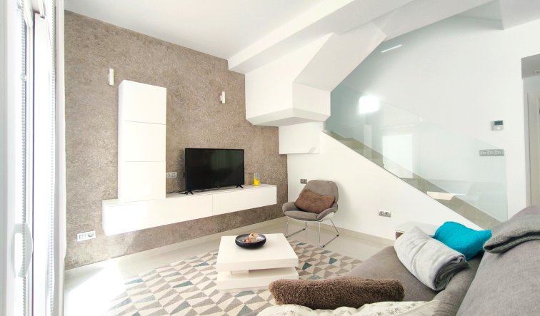 Reventa - Villa - Rojales - Pueblo bravo