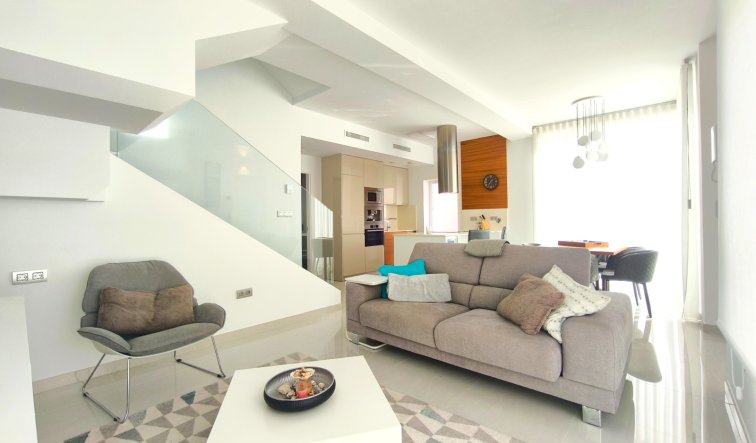 Reventa - Villa - Rojales - Pueblo bravo