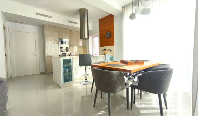 Reventa - Villa - Rojales - Pueblo bravo