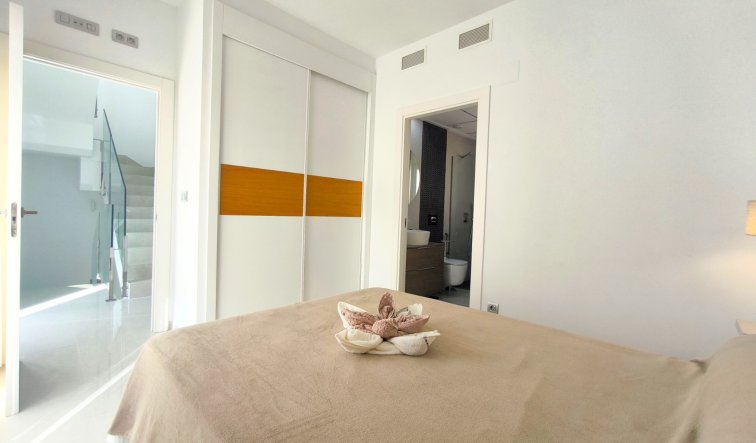 Reventa - Villa - Rojales - Pueblo bravo