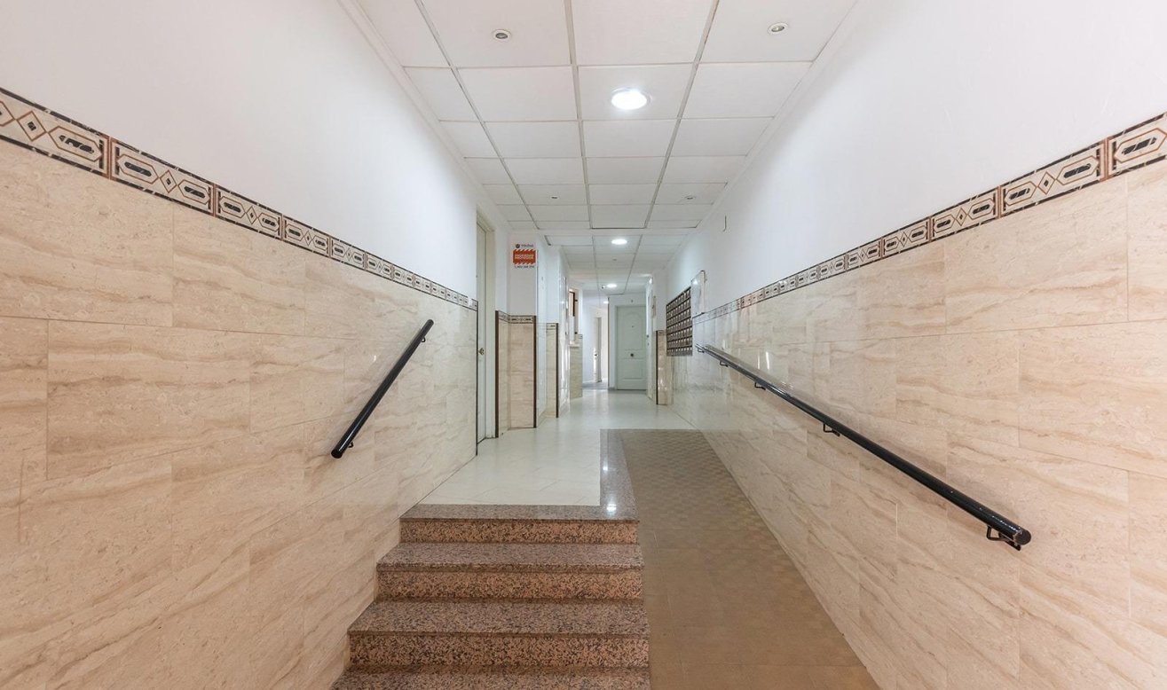 Reventa - Apartamento / piso - Torrevieja - Centro