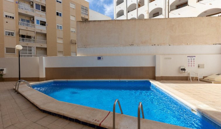 Reventa - Apartamento / piso - Torrevieja - Centro