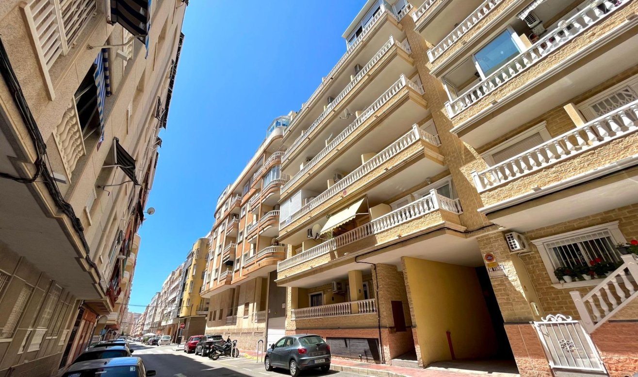 Reventa - Apartamento / piso - Torrevieja - Centro