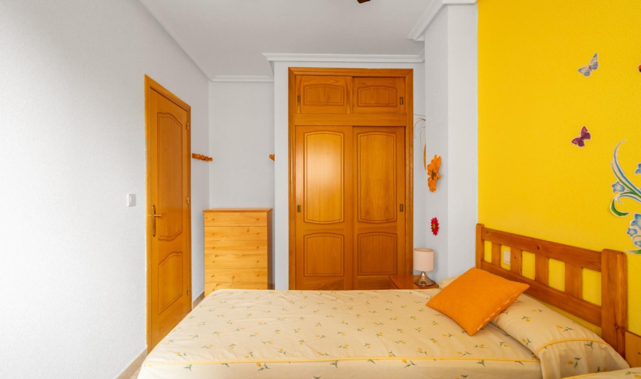 Reventa - Apartamento / piso - Torrevieja - Centro