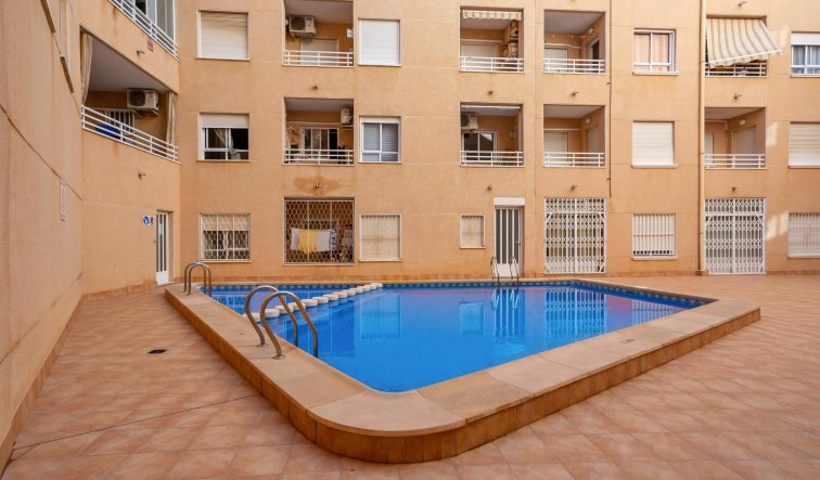 Reventa - Apartamento / piso - Torrevieja - Centro