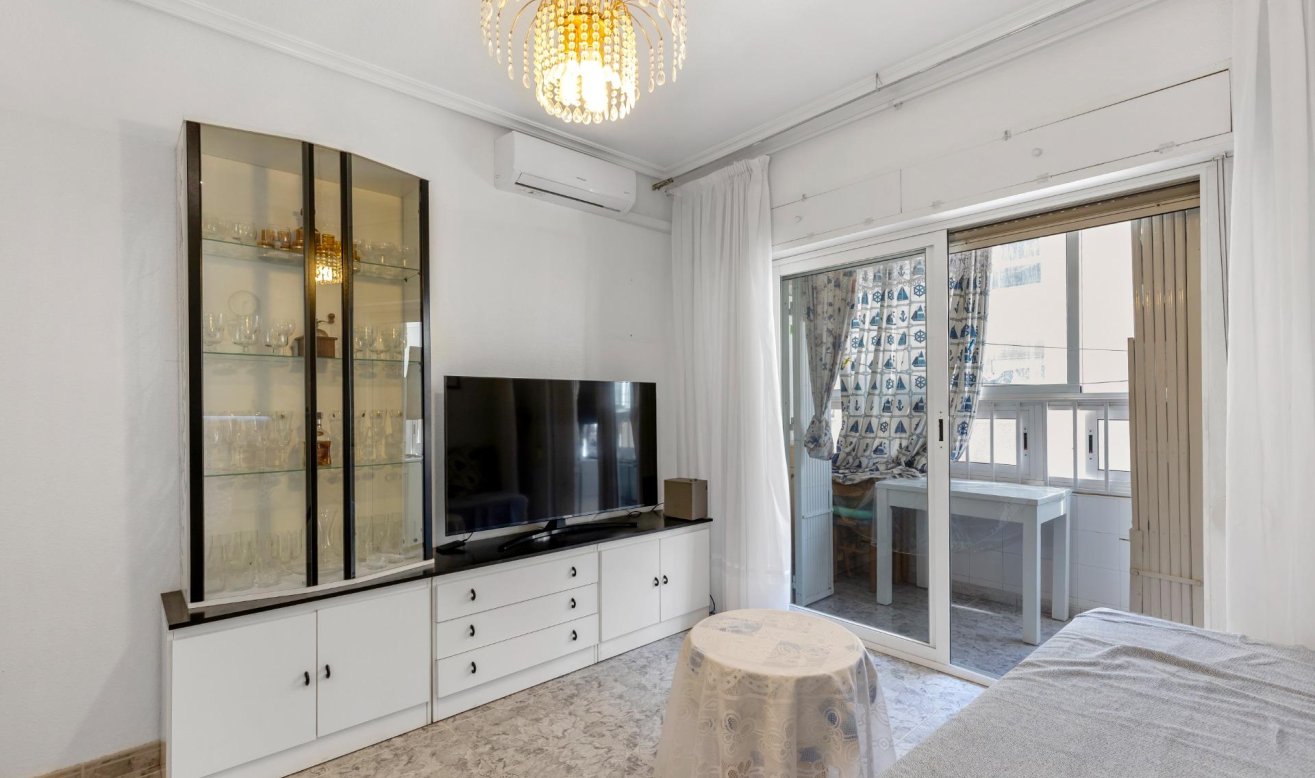 Reventa - Apartamento / piso - Torrevieja - Centro - Muelle Pesquero