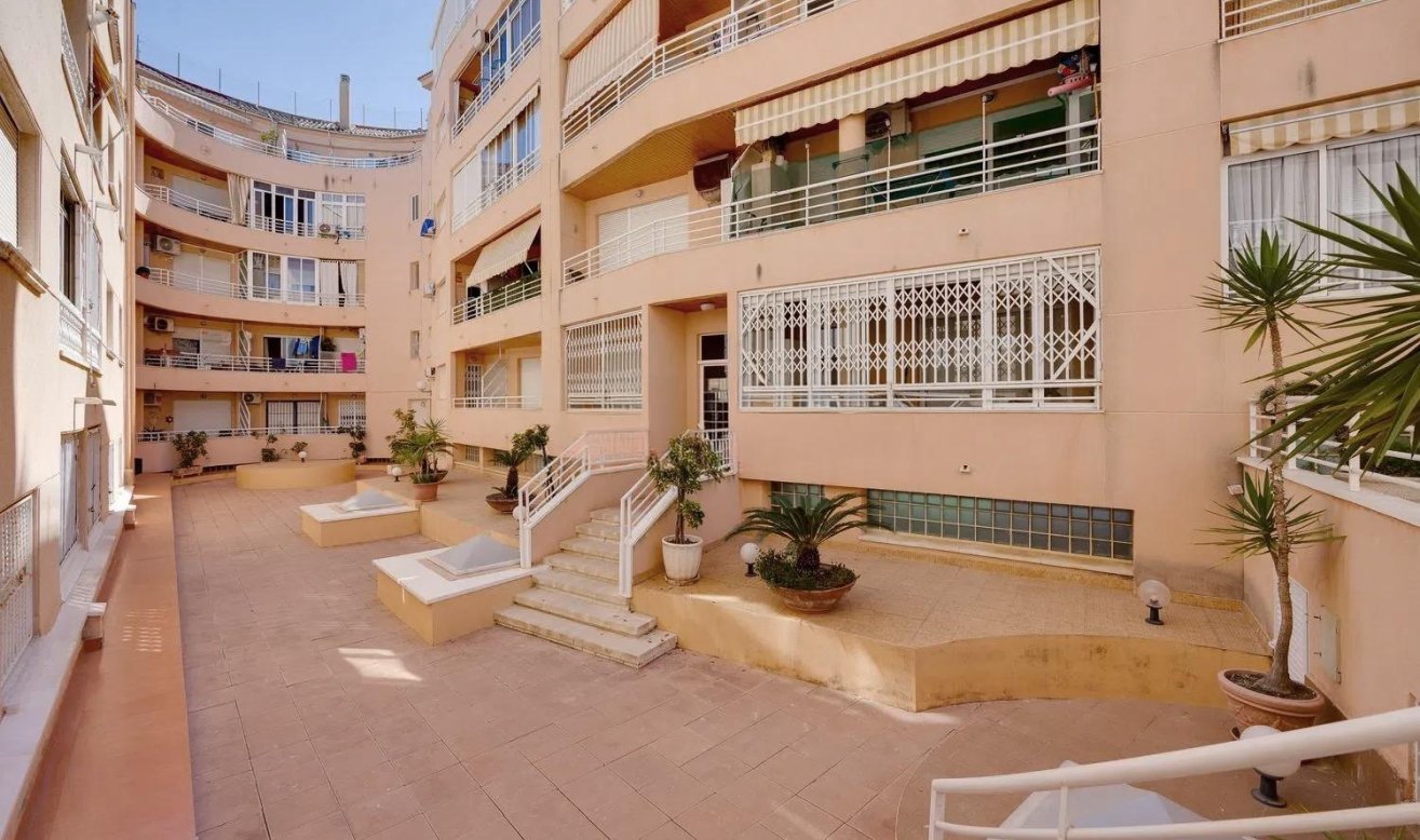 Reventa - Apartamento / piso - Torrevieja - Playa del cura