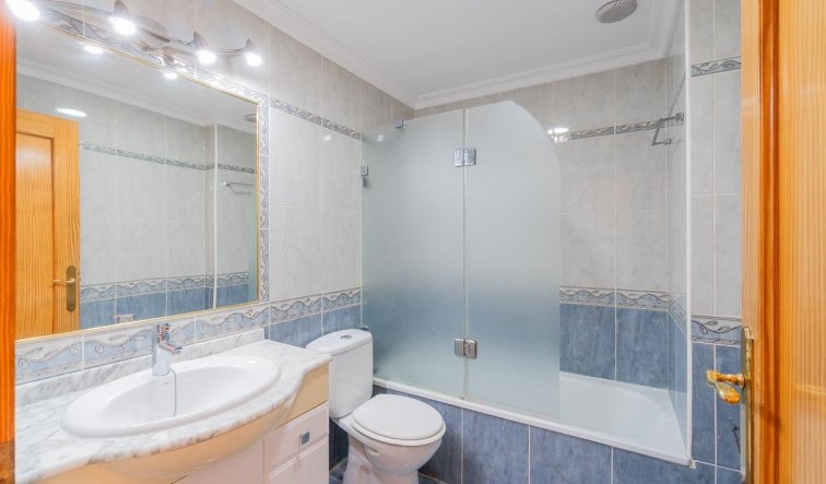 Reventa - Apartamento / piso - Torrevieja - Centro