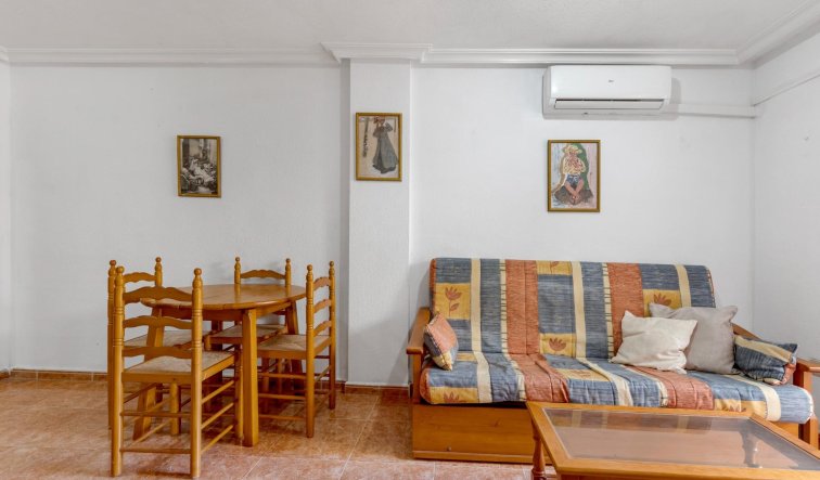 Reventa - Ground Floor - Torrevieja - Estacion de autobuses