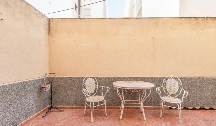 Reventa - Ground Floor - Torrevieja - Estacion de autobuses