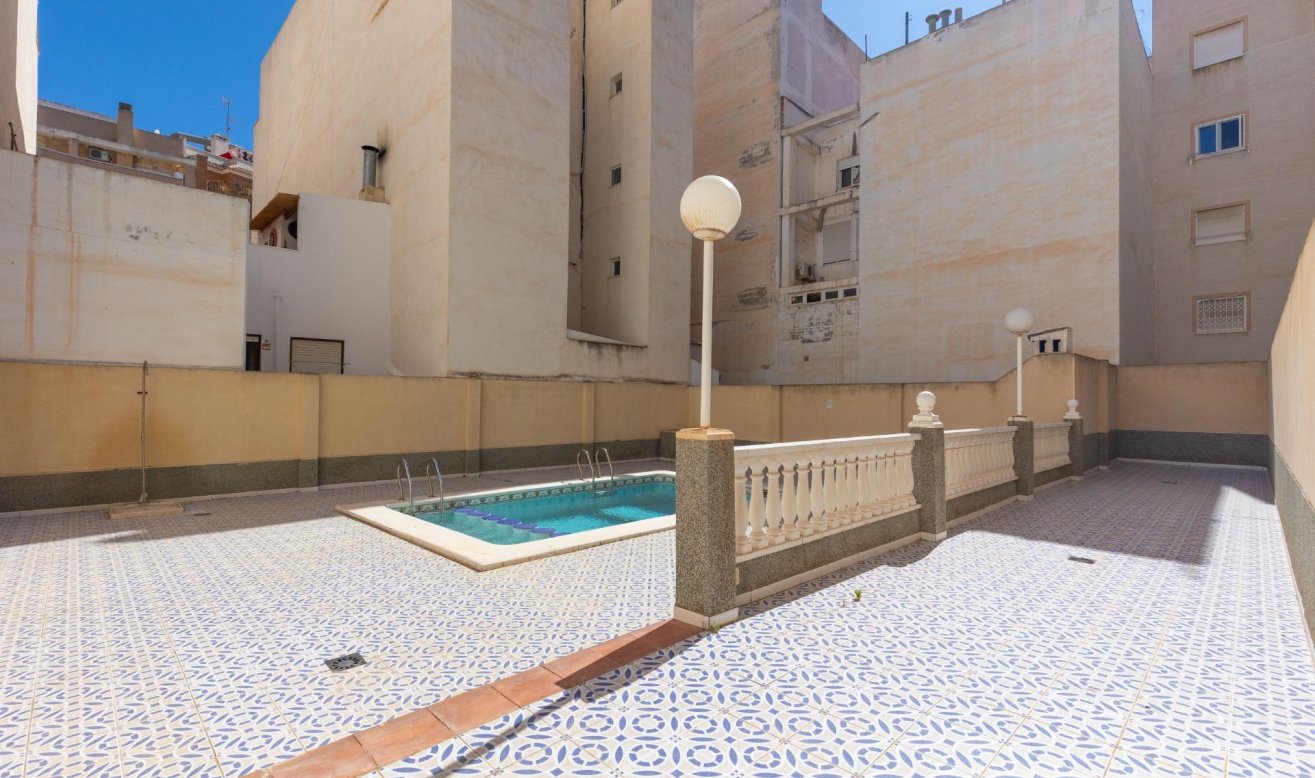 Reventa - Ground Floor - Torrevieja - Estacion de autobuses