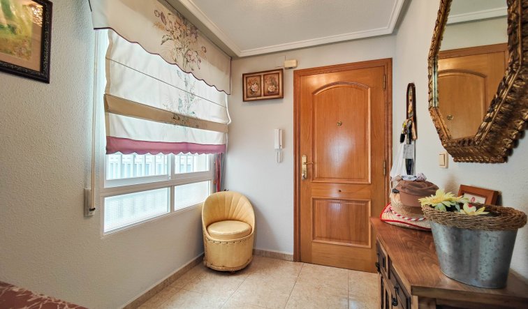 Reventa - Apartamento / piso - Torrevieja