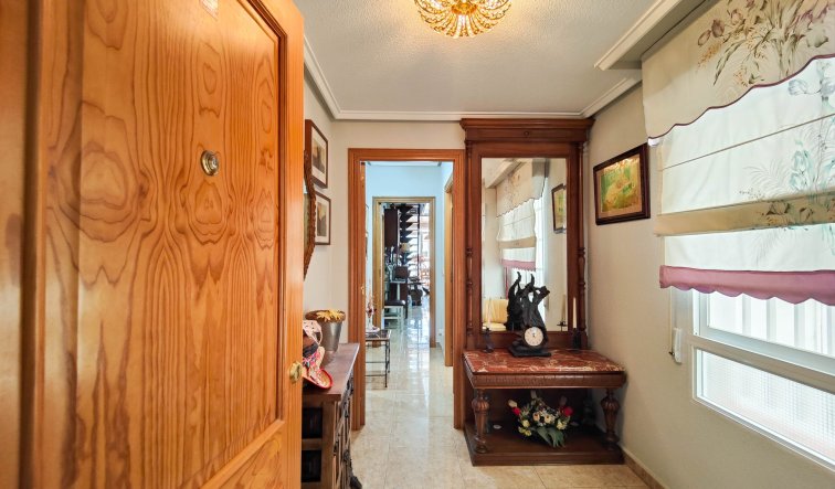 Reventa - Apartamento / piso - Torrevieja