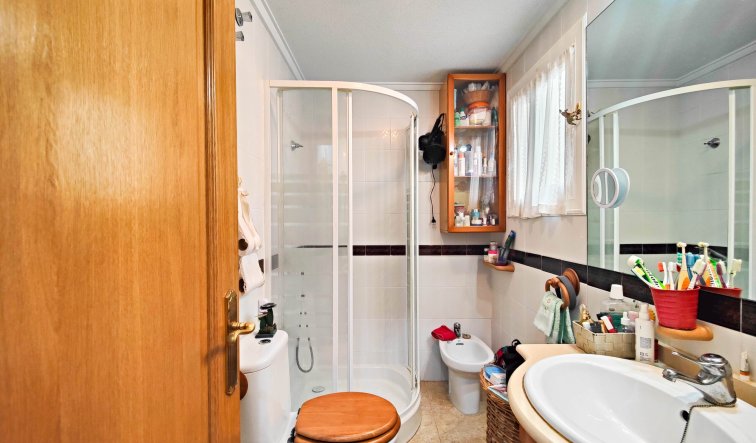 Reventa - Apartamento / piso - Torrevieja