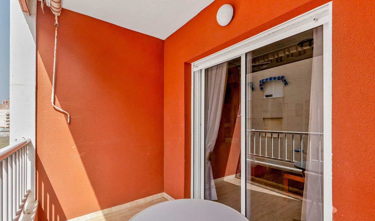 Reventa - Apartamento / piso - Torrevieja - Estacion de autobuses