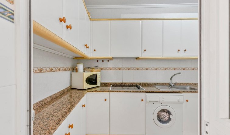 Reventa - Apartamento / piso - Torrevieja - Estacion de autobuses