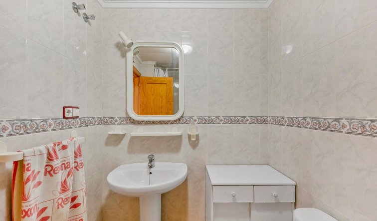 Reventa - Apartamento / piso - Torrevieja - Estacion de autobuses