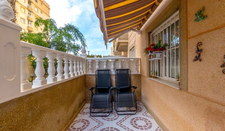 Reventa - Apartamento / piso - Torrevieja - Centro