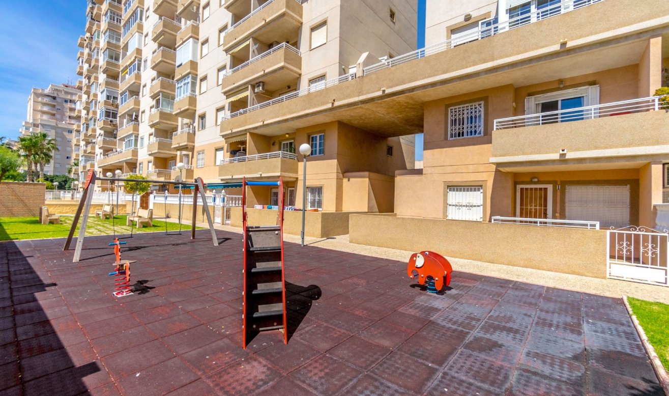 Reventa - Apartamento / piso - Torrevieja - Centro