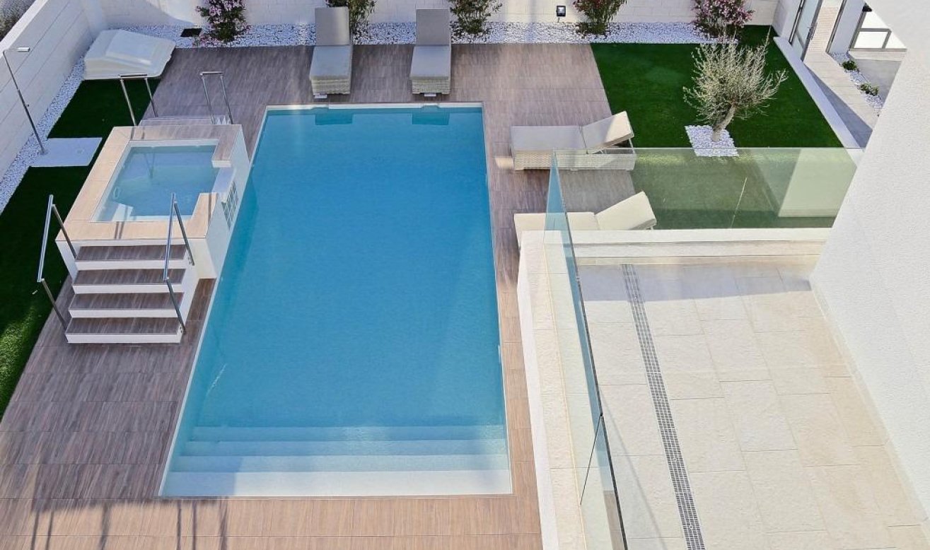 Obra nueva - Villa - Orihuela Costa - Dehesa de campoamor