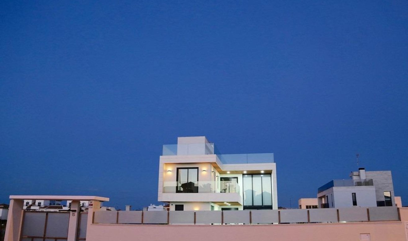 Obra nueva - Villa - Orihuela Costa - Dehesa de campoamor