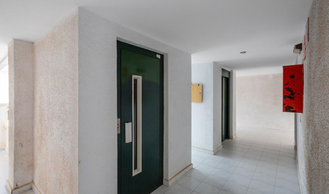 Reventa - Apartamento / piso - Torrevieja - La Mata