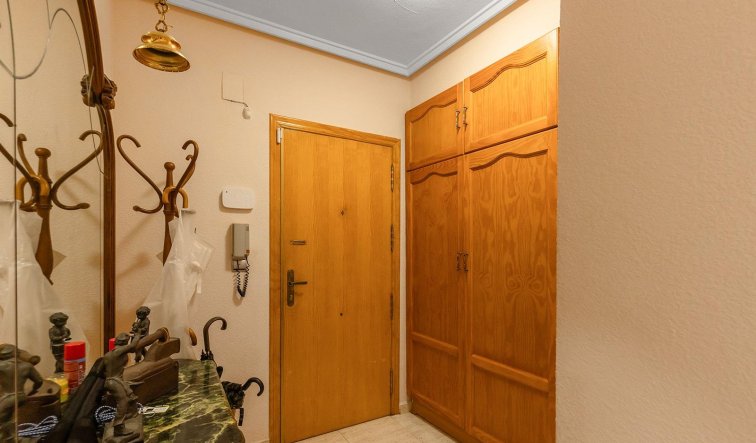 Reventa - Apartamento / piso - Torrevieja - Estacion de autobuses