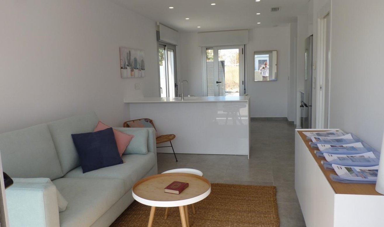 Obra nueva - Adosado - Pilar de la Horadada