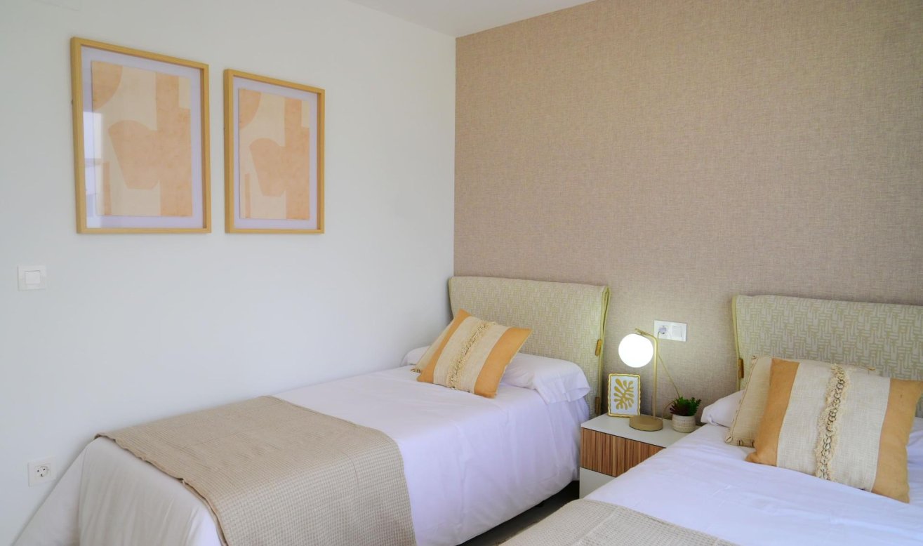 Obra nueva - Villa - Dolores - polideportivo