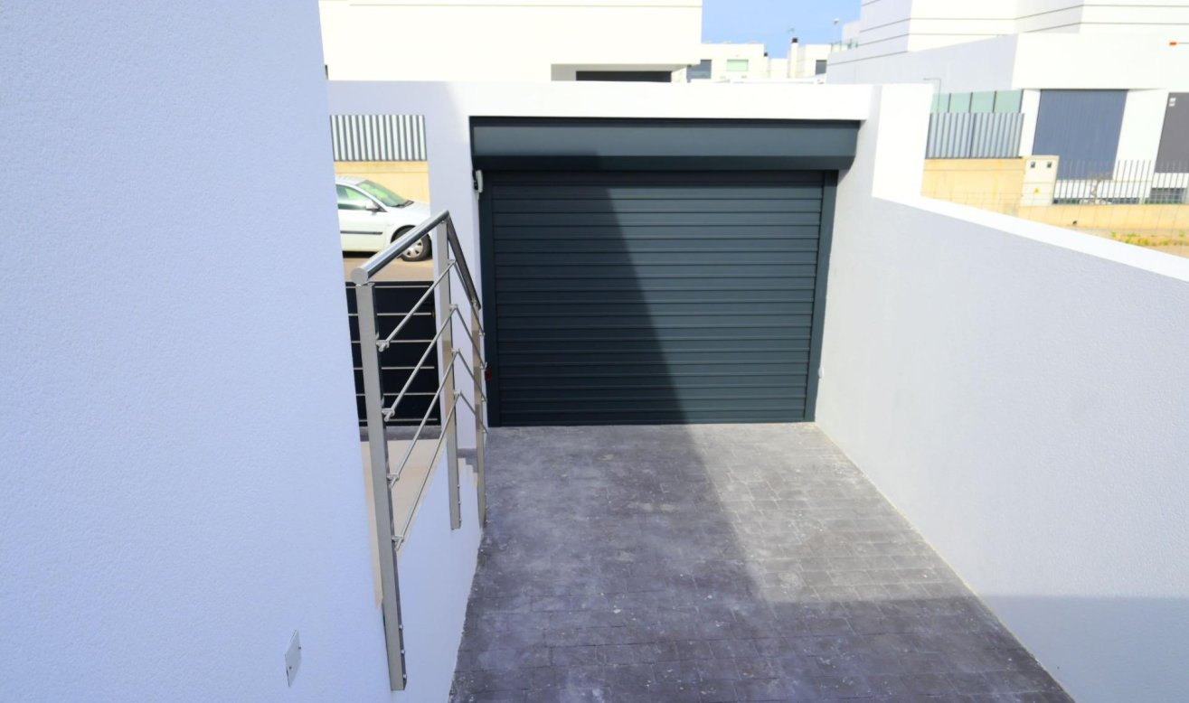 Obra nueva - Villa - Dolores - polideportivo