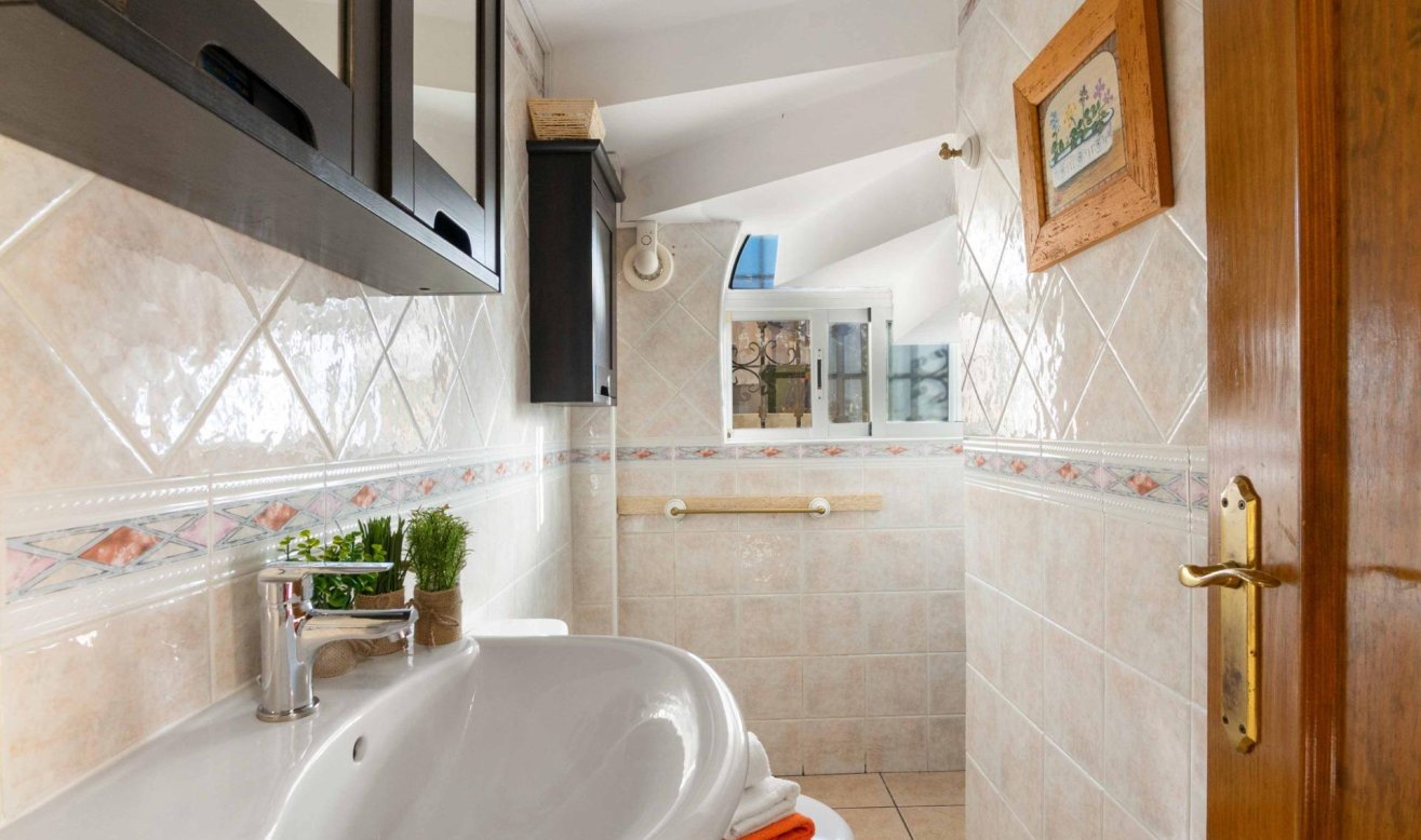 Reventa - House - Orihuela Costa - La Florida