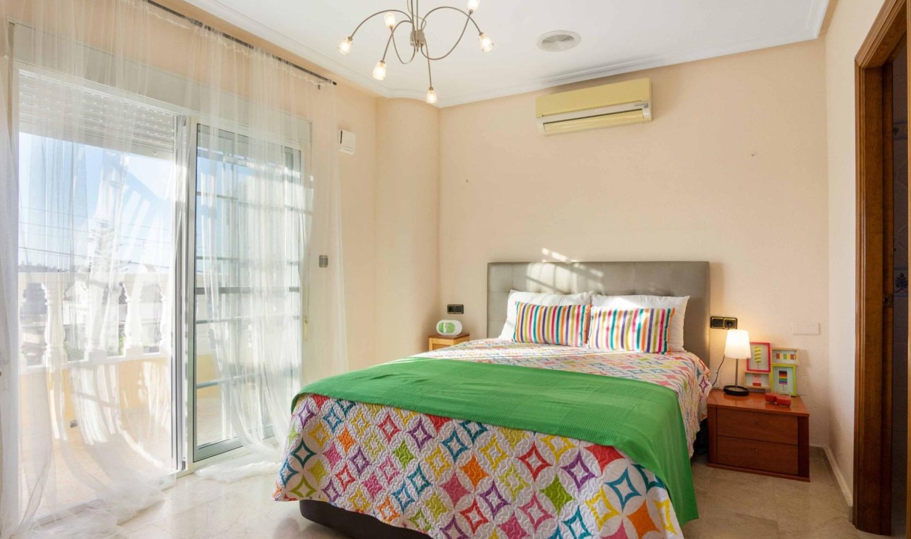 Reventa - House - Orihuela Costa - La Florida