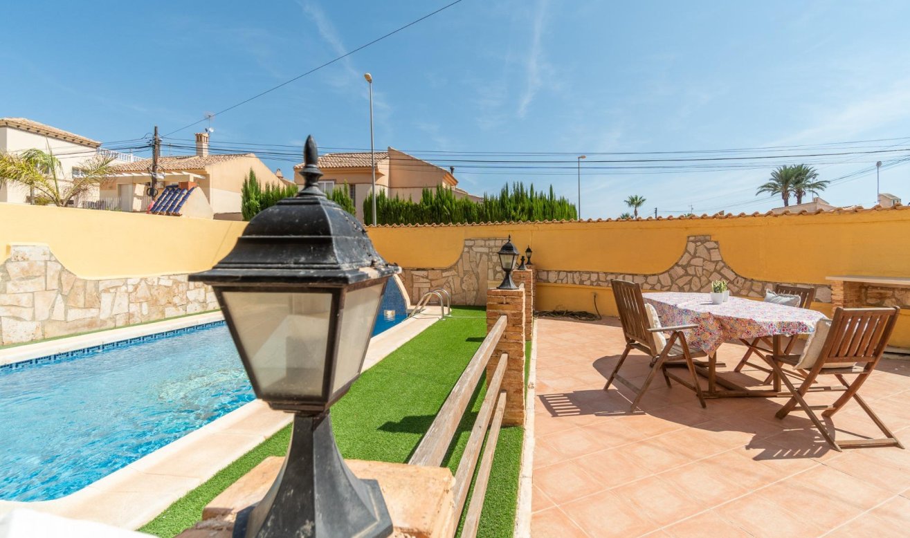 Reventa - House - Orihuela Costa - La Florida