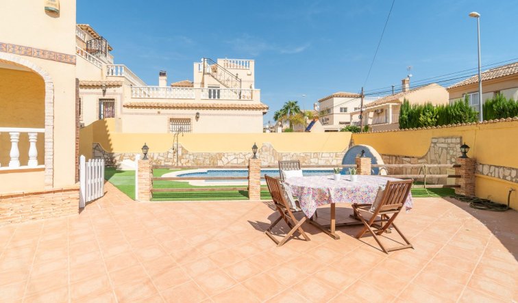 Reventa - House - Orihuela Costa - La Florida