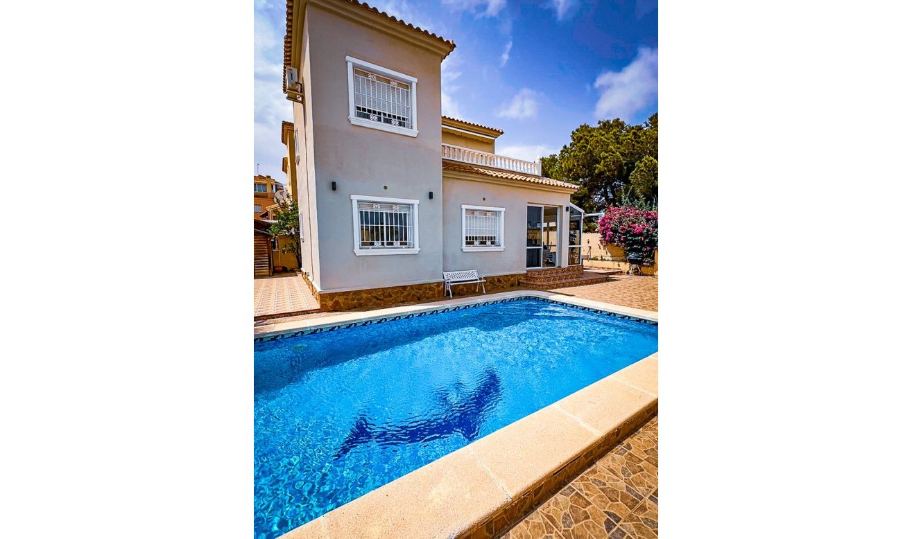 Reventa - Villa - Orihuela Costa - Dehesa De Campoamor