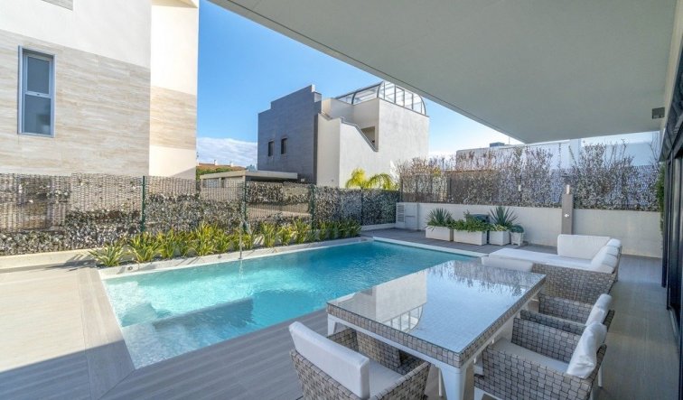 Reventa - Villa - Orihuela Costa - Agua Marina