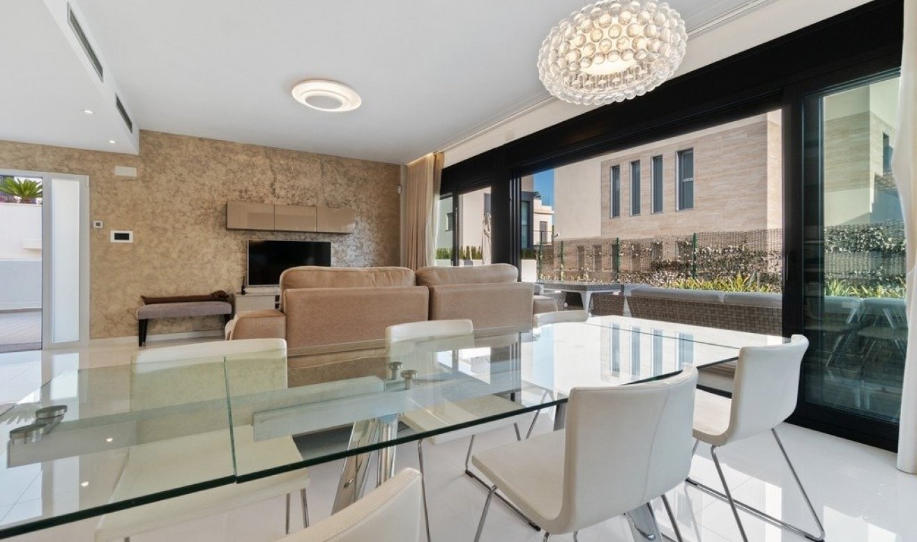 Reventa - Villa - Orihuela Costa - Agua Marina