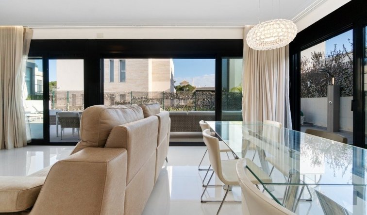 Reventa - Villa - Orihuela Costa - Agua Marina