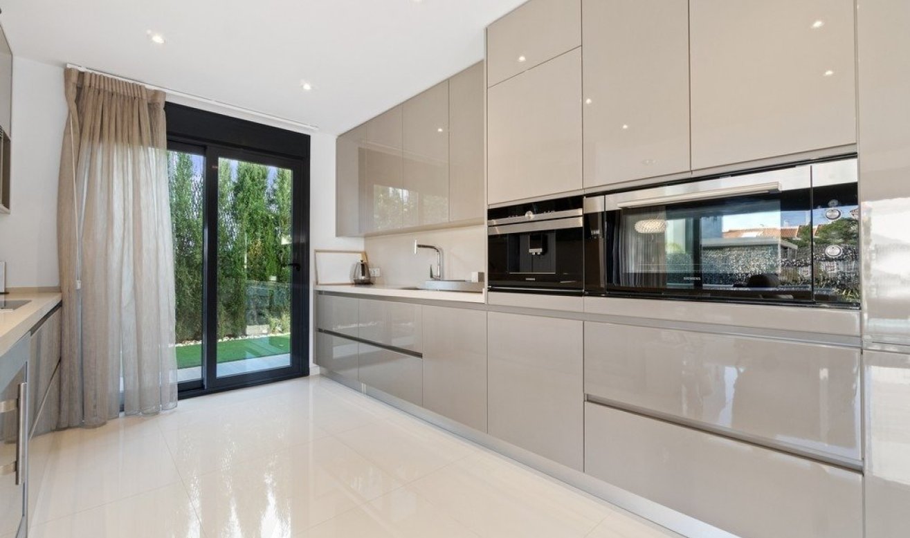 Reventa - Villa - Orihuela Costa - Agua Marina