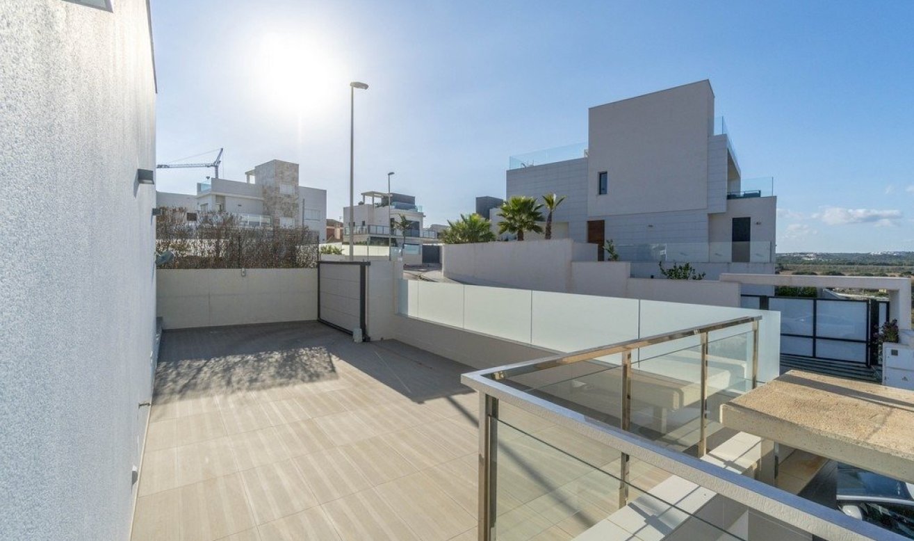 Reventa - Villa - Orihuela Costa - Agua Marina