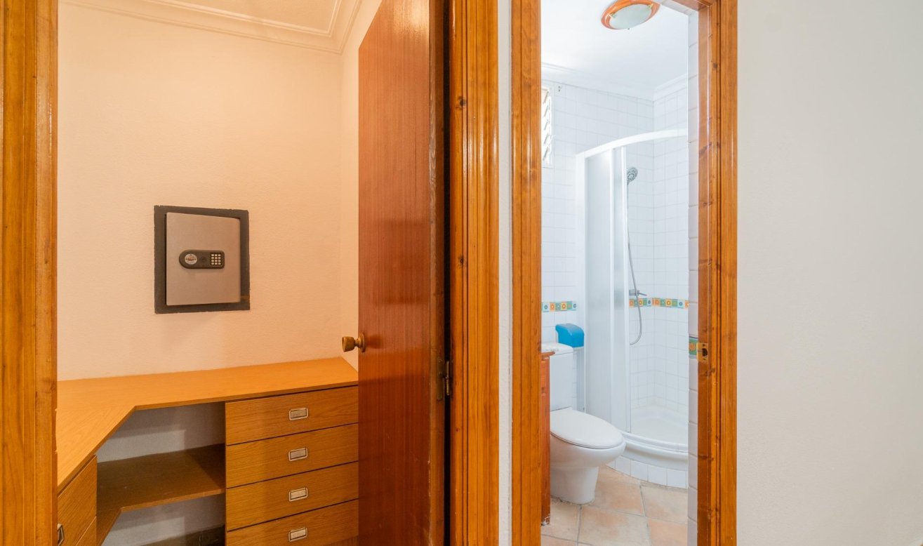 Reventa - Villa - Torrevieja - Los altos