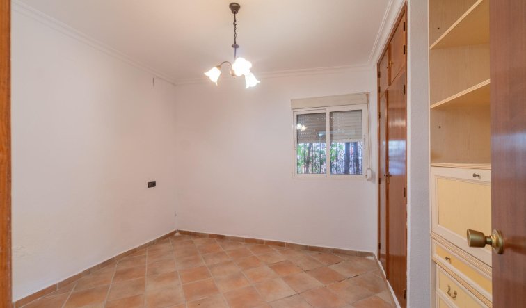 Reventa - Villa - Torrevieja - Los altos