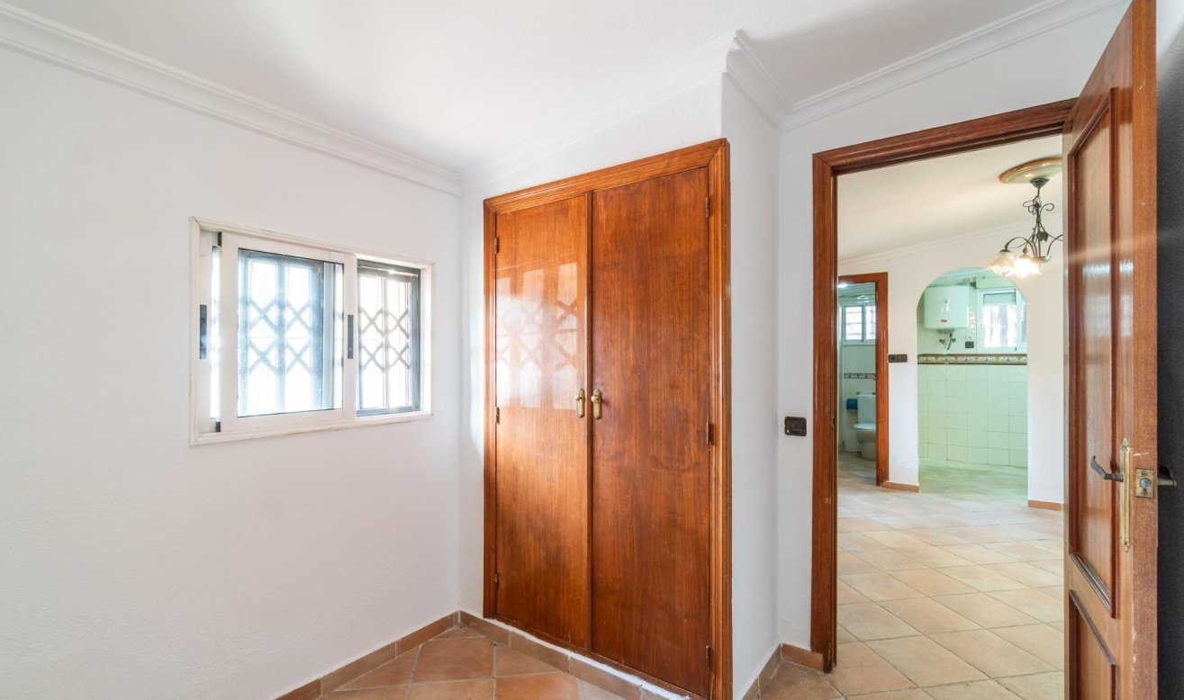 Reventa - Villa - Torrevieja - Los altos