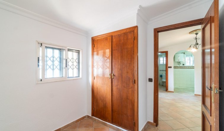 Reventa - Villa - Torrevieja - Los altos