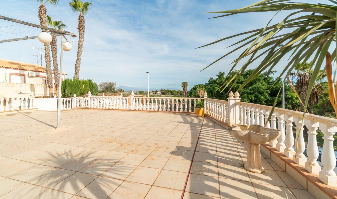 Reventa - Villa - Torrevieja - Los altos