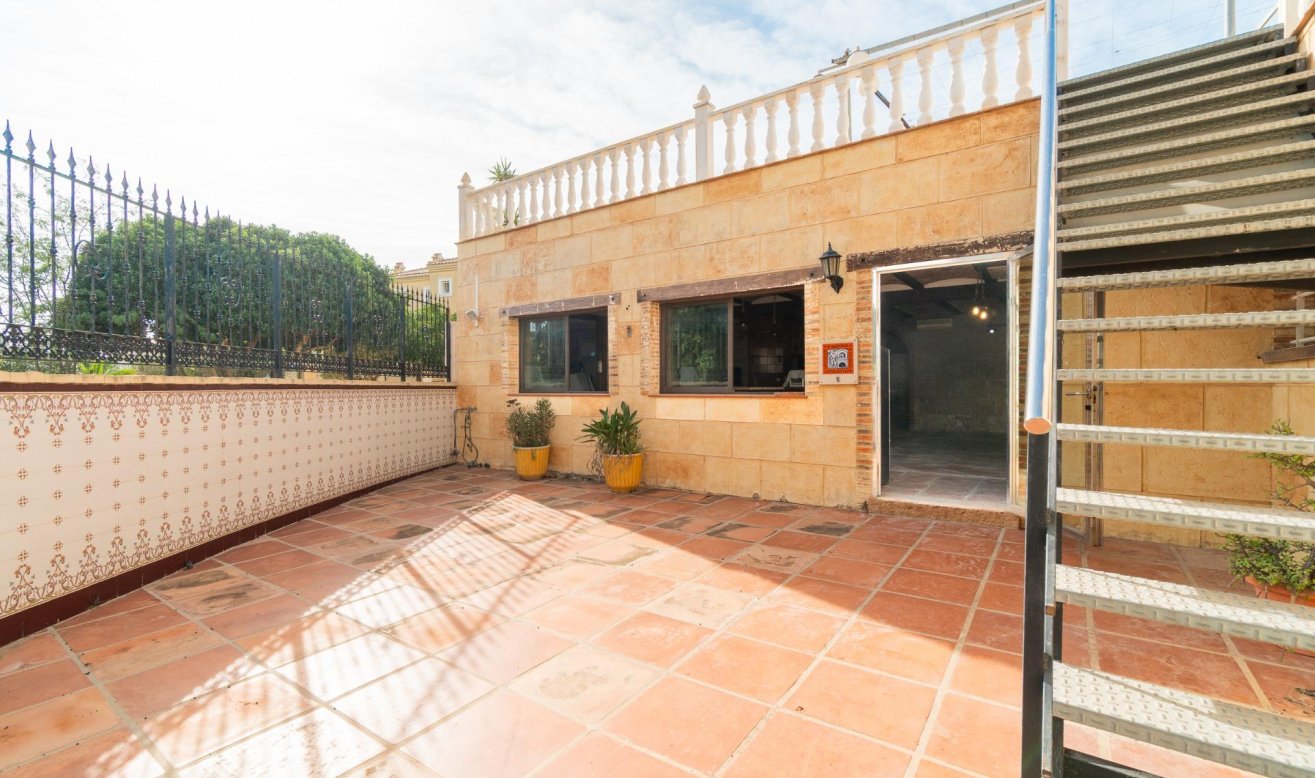 Reventa - Villa - Torrevieja - Los altos