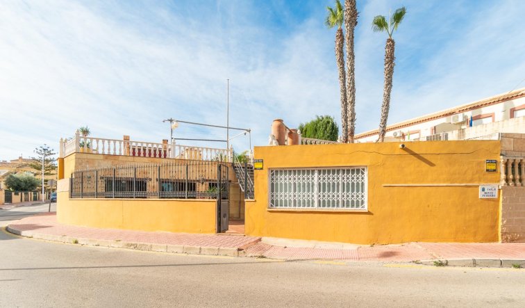 Reventa - Villa - Torrevieja - Los altos