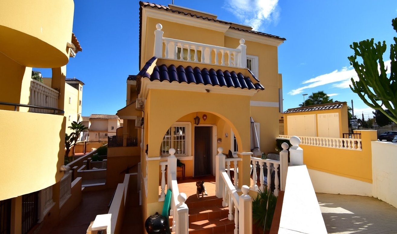 Reventa - Detached Villa - Orihuela Costa - Villamartin